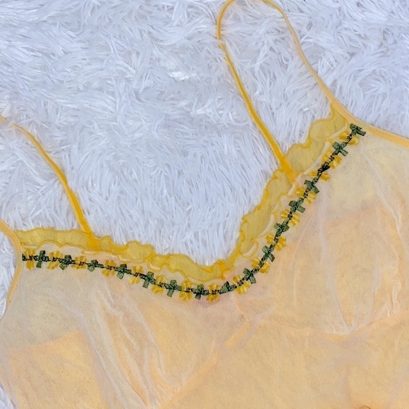 Vintage Y2K Victoria’s Secret micro mesh cami and shorty set - Picture 3 of 8